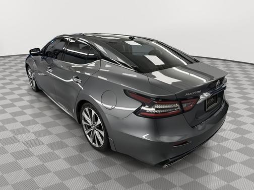 Gun Metallic 2022 Nissan Maxima 3.5 Platinum
