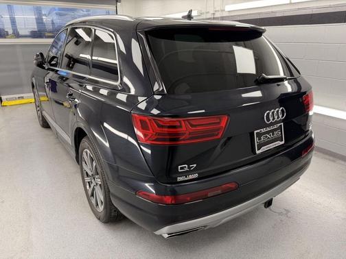 2017 Audi Q7 3.0T Premium