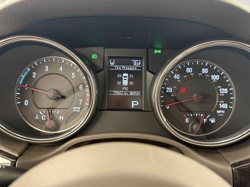 Dark Charcoal Pearlcoat 2011 Jeep Grand Cherokee Laredo