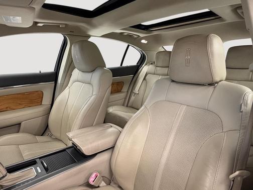 WHITE PLATINUM MET TRI-COAT 2011 Lincoln MKS Base
