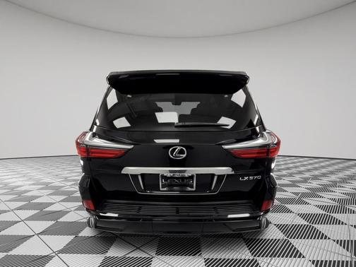 2021 Lexus LX 570 Three-Row