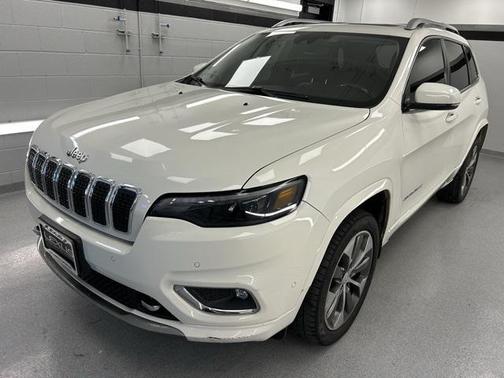 2019 Jeep Cherokee Overland
