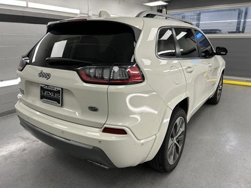 2019 Jeep Cherokee Overland