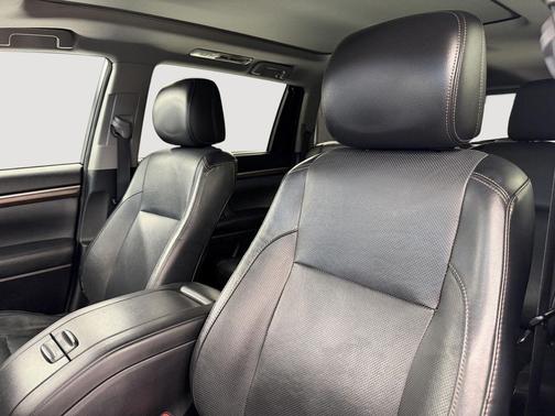 Predawn Gray Mica 2015 Toyota Highlander Limited Platinum
