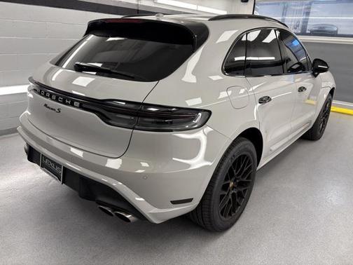 2024 Porsche Macan S