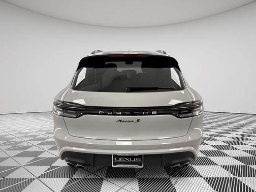 2024 Porsche Macan S