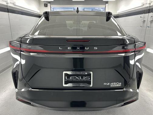 2023 Lexus RZ 450e Luxury