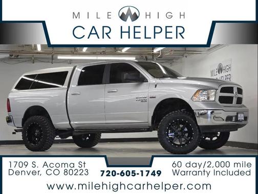 Bright Silver Metallic Clearcoat 2019 RAM 1500 SLT