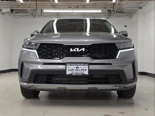 Gray 2022 Kia Sorento Hybrid S