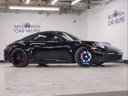 2020 Porsche 911 Carrera 4S Cabriolet