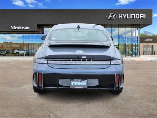 2025 Hyundai IONIQ 6 SEL