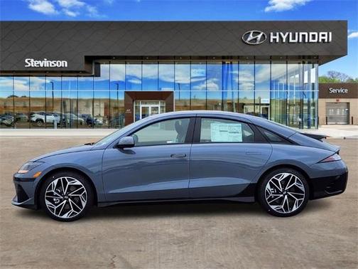 2025 Hyundai IONIQ 6 SEL