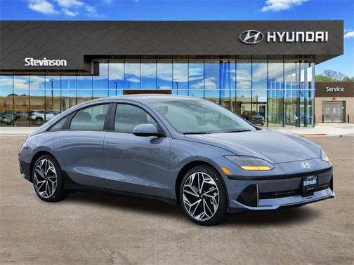 2025 Hyundai IONIQ 6 SEL