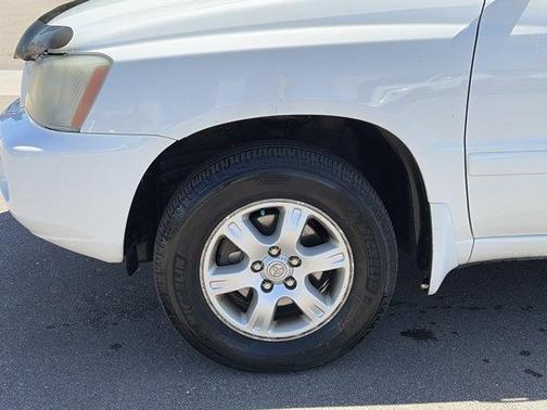 Super White 2003 Toyota Highlander