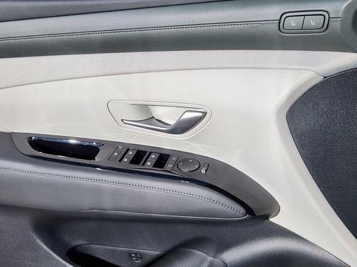 Shimmering Silver 2026 Hyundai TUCSON Limited