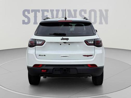 Bright White Clearcoat 2023 Jeep Compass Trailhawk