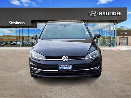 2018 Volkswagen Golf TSI SE