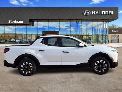 2025 Hyundai SANTA CRUZ SEL Activity