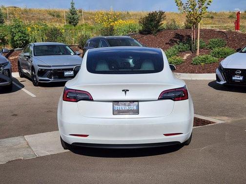 2022 Tesla Model 3 Base