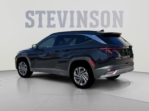 Ash Black 2026 Hyundai TUCSON Hybrid Limited