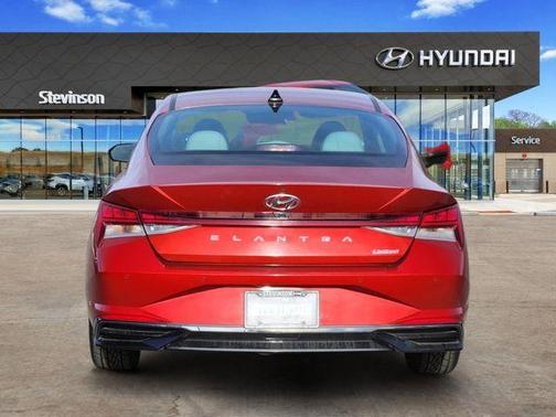 2021 Hyundai ELANTRA Limited