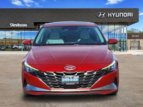 2021 Hyundai ELANTRA Limited