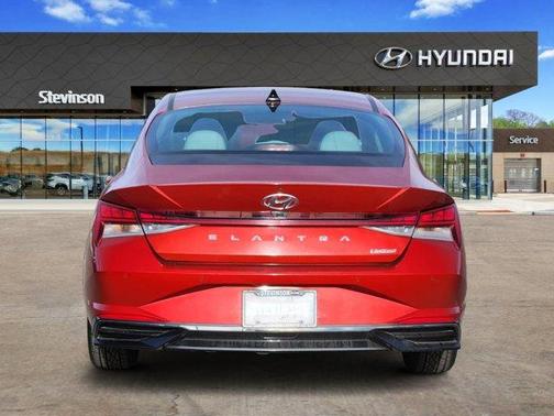 2021 Hyundai ELANTRA Limited