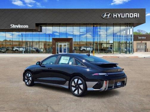 2025 Hyundai IONIQ 6 SE