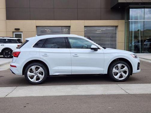 2021 Audi Q5 45 Prestige