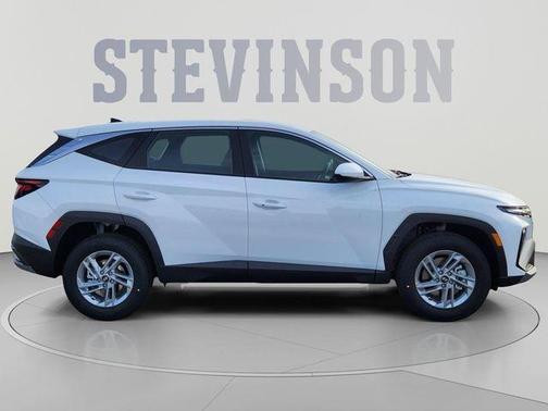 Serenity White Pearl 2026 Hyundai TUCSON SE