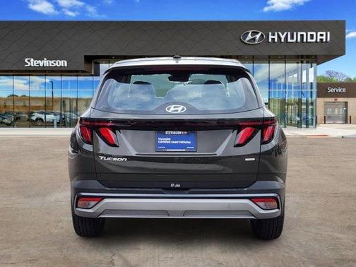 2025 Hyundai TUCSON SE