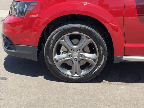 Redline 2 Coat Pearl 2017 Dodge Journey Crossroad