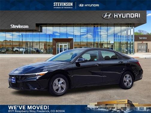 2024 Hyundai ELANTRA SE
