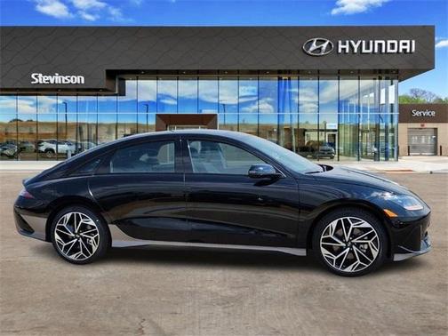 2025 Hyundai IONIQ 6 Limited