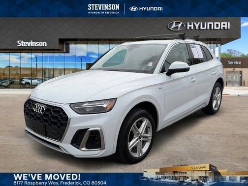 Glacier White Metallic 2021 Audi Q5 e 55 Premium