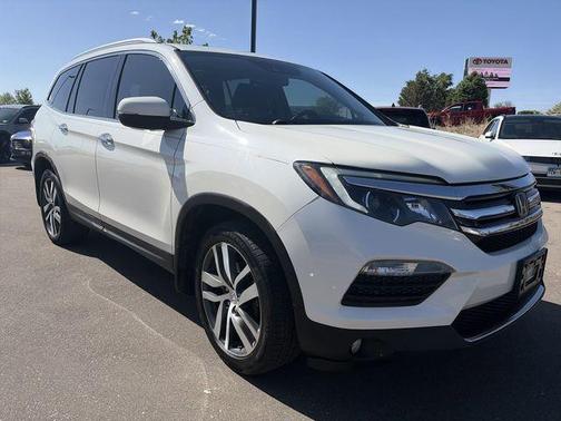 White Diamond Pearl 2018 Honda Pilot Elite