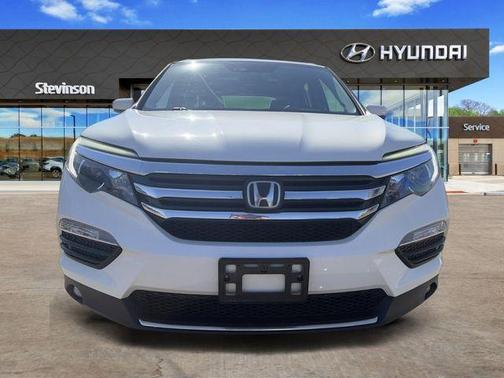 White Diamond Pearl 2018 Honda Pilot Elite