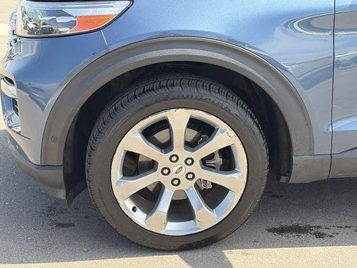 Blue Metallic 2020 Ford Explorer Platinum