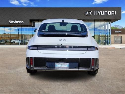 2025 Hyundai IONIQ 6 SEL