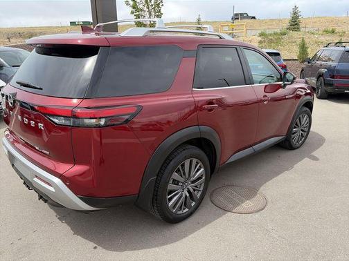 Scarlet Ember 2023 Nissan Pathfinder SL