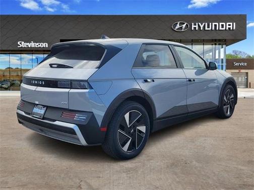 2025 Hyundai IONIQ 5 SE