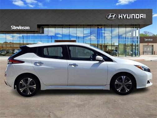 2021 Nissan Leaf SV