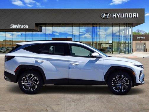 Pearl 2026 Hyundai TUCSON Hybrid Limited