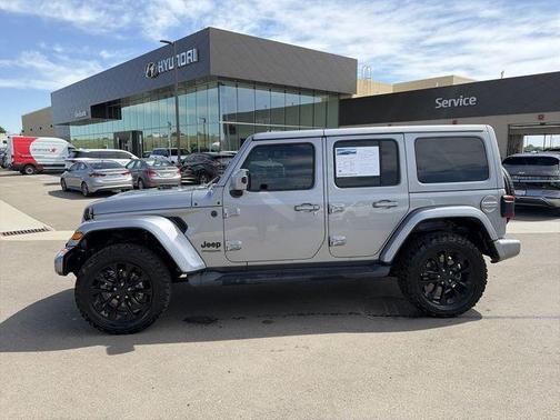 Billet Silver Metallic Clearcoat 2021 Jeep Wrangler Unlimited Sahara Altitude