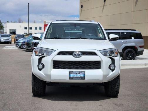 Super White 2018 Toyota 4Runner SR5 Premium