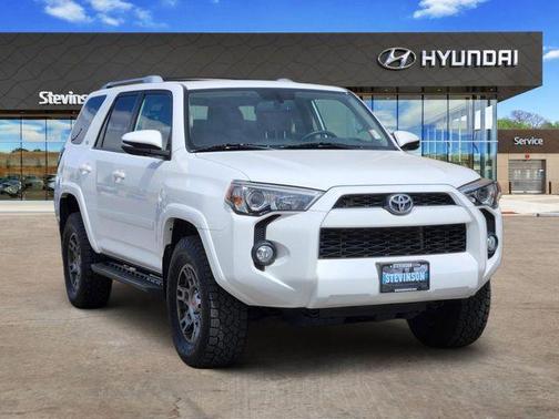 Super White 2018 Toyota 4Runner SR5 Premium