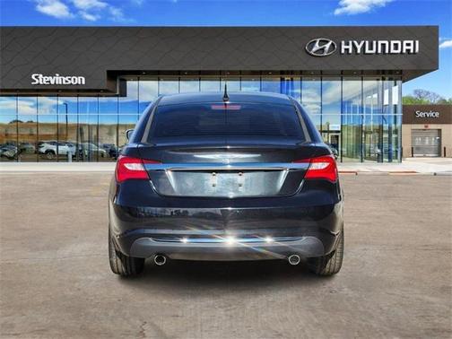 2011 Chrysler 200 Limited