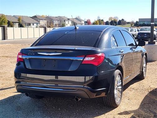 2011 Chrysler 200 Limited