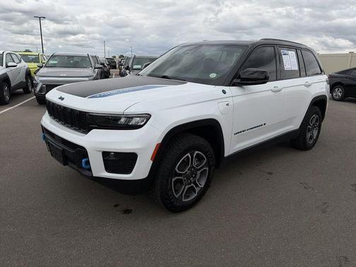 Bright White Clearcoat 2022 Jeep Grand Cherokee 4xe Trailhawk