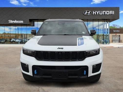 Bright White Clearcoat 2022 Jeep Grand Cherokee 4xe Trailhawk